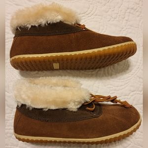 NWOT SPERRY Ankle Snow Booties